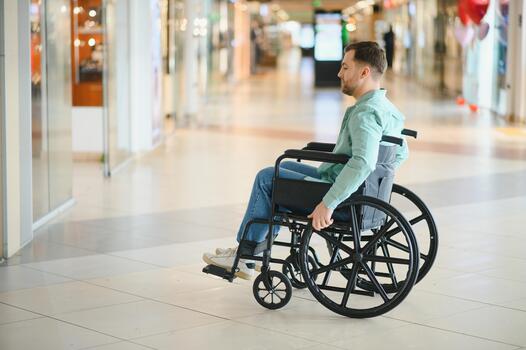 Wheelchair-Accessible Holiday Shopping: Malls & Outlets in the Pioneer Valley