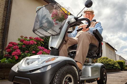 Scooter or Wheelchair? How to Pick the Right Ride for Your Day Out